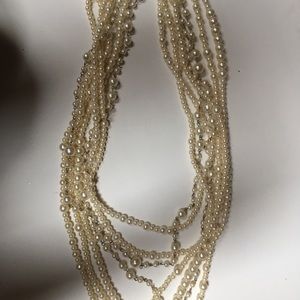 Forever 21 pearl necklace